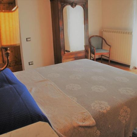 B&B Ponte La Pietra Gubbio Exteriör bild